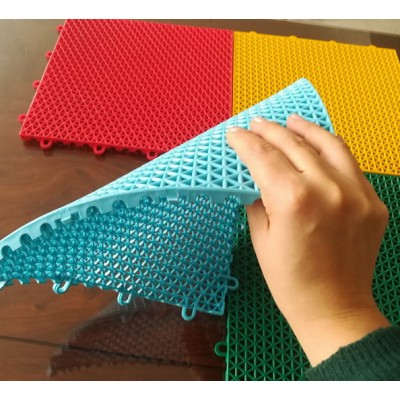 Durable 100% new PP hard anti-slip cheap school kids plastic floor mat